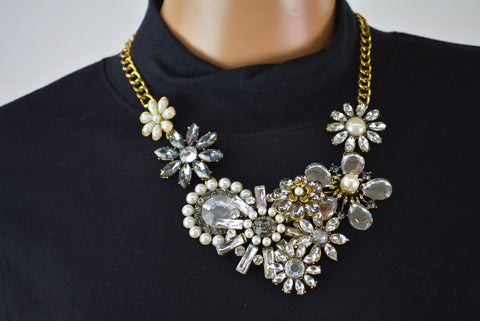 Nordstrom Joe Fresh Womens White Gray Flower Rhinestone Necklace Fashion Jewelry - evorr.com