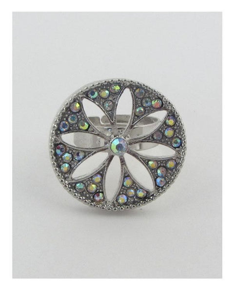 Adjustable cut out flower ring