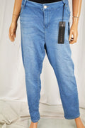$89 Celebrity Pink Women Trendy Plus Size Super-Soft Walker Skinny Jeans 22W