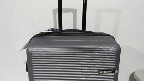 $280 New Rockland Skyline 24" Hard case Luggage Suitcase Silver Spinner Wheels