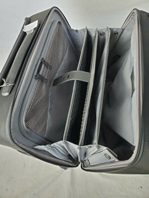 $775 New TUMI Alpha 3 Compact 4 Wheeled Briefcase Spinner Luggage Black Carry On