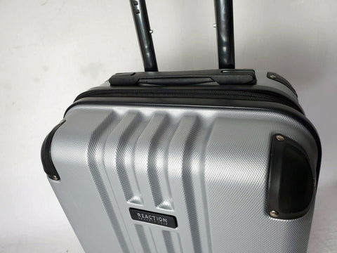 $280 New Kenneth Cole Reaction Reverb 20" Hard Carry On Spinner Luggage Silver
