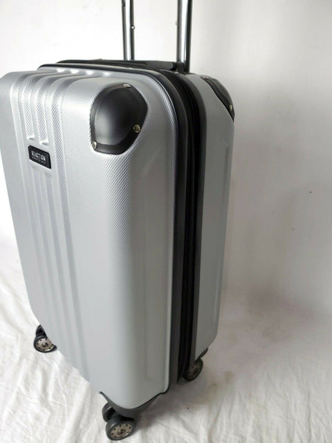 $280 New Kenneth Cole Reaction Reverb 20" Hard Carry On Spinner Luggage Silver