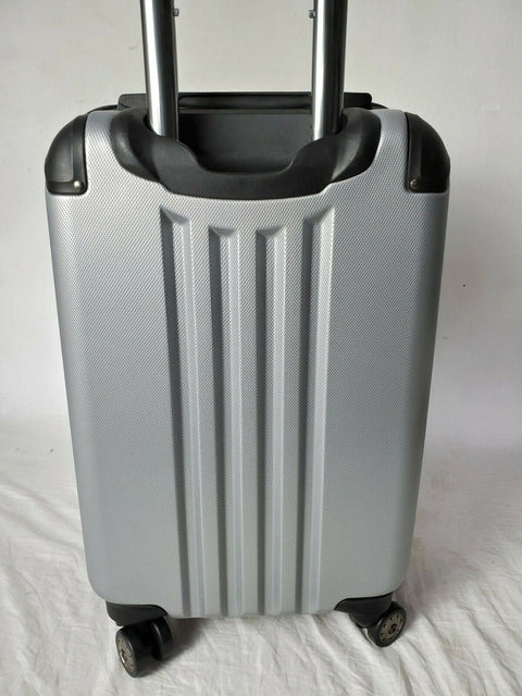 $280 New Kenneth Cole Reaction Reverb 20" Hard Carry On Spinner Luggage Silver