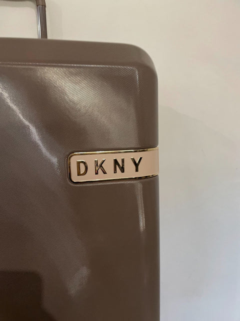 $495 DKNY Rapture 28" Hardside Spinner Suitcase Luggage Large Check In Gray