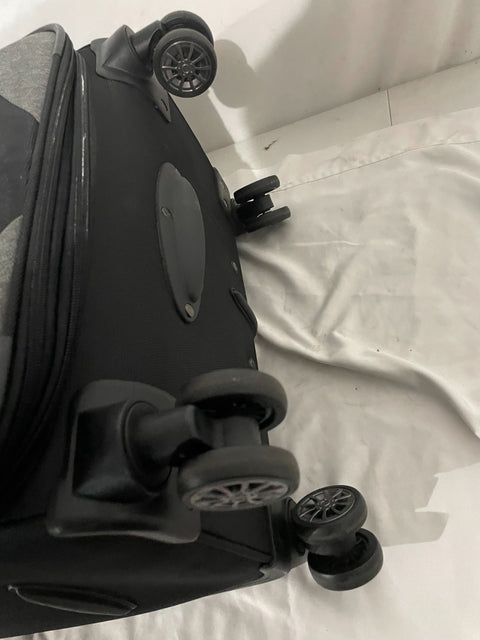 $400 Perry Ellis Expandable Luggage Spinner Suitcase 29" Gray Lightweight