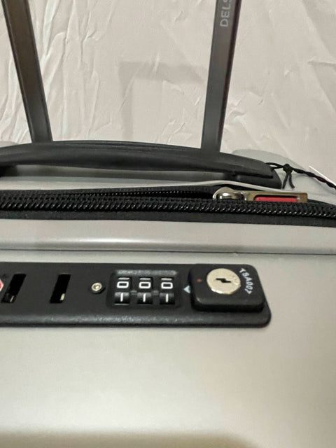 $560 New DELSEY Paris Securitime Expandable Luggage Spinner Wheels Carry On 21"