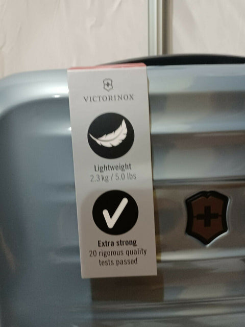 New Victorinox Swiss Army VX Drift Carry On 8-Wheel Suitcase Spinner TSA 21"