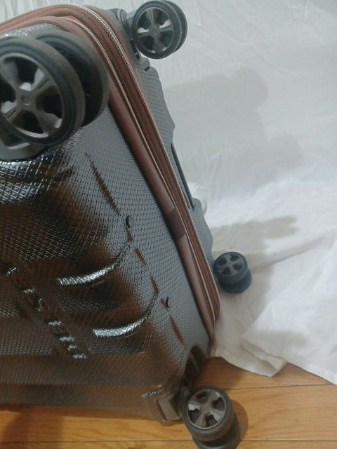 $560 DELSEY St. Tropez 24" Hard Spinner Luggage Suitcase Gray Medium Spinner