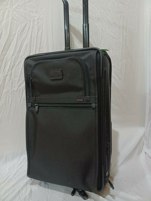 $595 Tumi Alpha Frequent Traveler 22" Zippered Expandable Carry-on Luggage Black