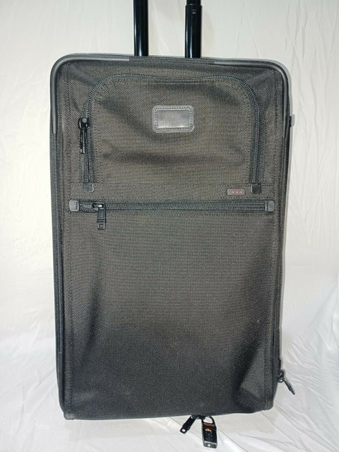 $595 Tumi Alpha Frequent Traveler 22" Zippered Expandable Carry-on Luggage Black