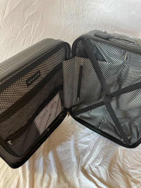 $420 New Champs Iconic 20" Spinner TSA Hardcase Black Luggage Suitcase Carry On