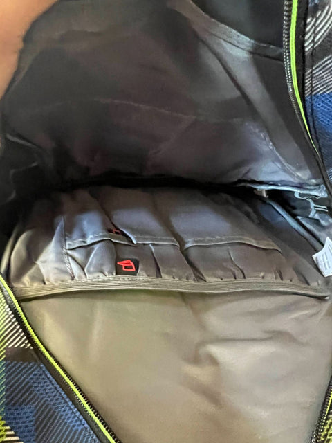 New Fila Backpack, Abstract Triangle, ONE Size Shoulder Bag