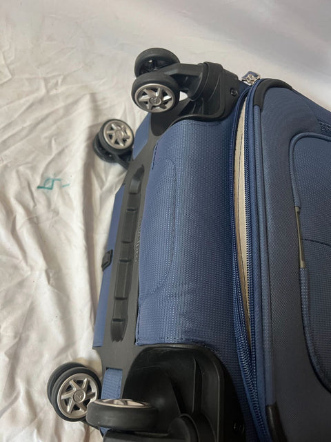 $360 TRAVELPRO WALKABOUT 5 21" SPINNER WHEEL SUITCASE LUGGAGE CARRY ON BLUE