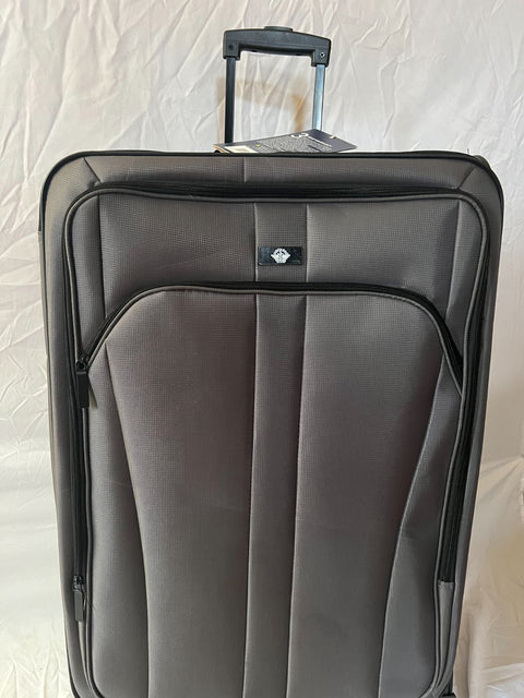 $340 New Dockers Discover Soft-Side Luggage Gray Spinner Lightweight 29"