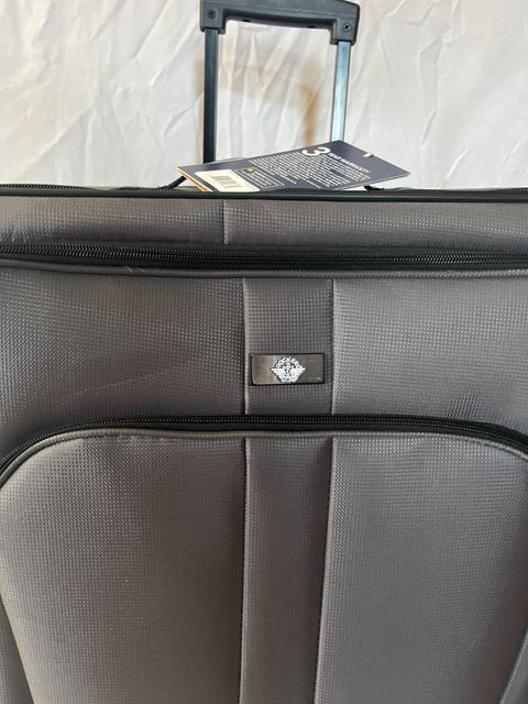 $340 New Dockers Discover Soft-Side Luggage Gray Spinner Lightweight 29"