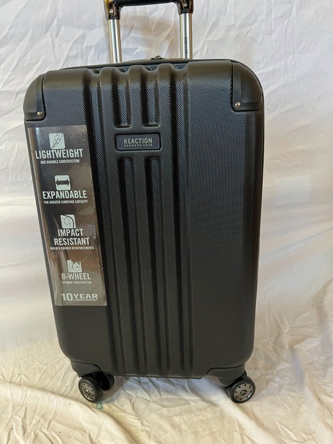 $1000 New Kenneth Cole Reaction Reverb 3-Pc. Hard Expandable Spinner Luggage Set