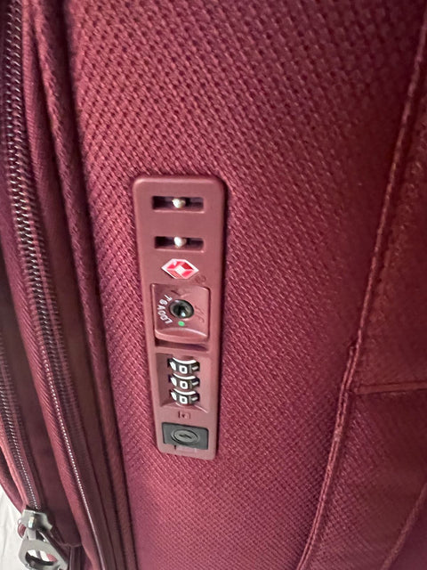 $420 New Champs Soft Tech 20" Spinner TSA Red Luggage Suitcase Carry On