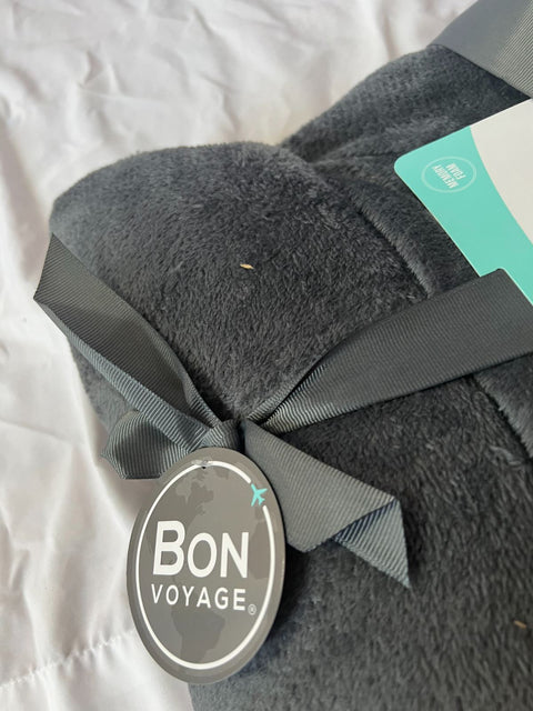 $40 New Bon Voyage Travel Velvet Throw Blanket Gray Plush Soft 50"x60"
