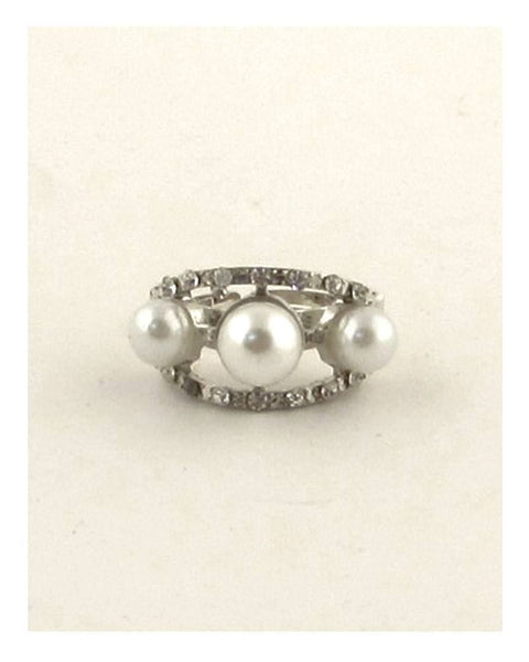 Adjustable pearl and rhinestones ring