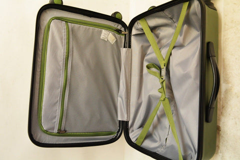 $360 NEW Travel Select Savannah 20" Hardside Spinner Carry On Luggage Green
