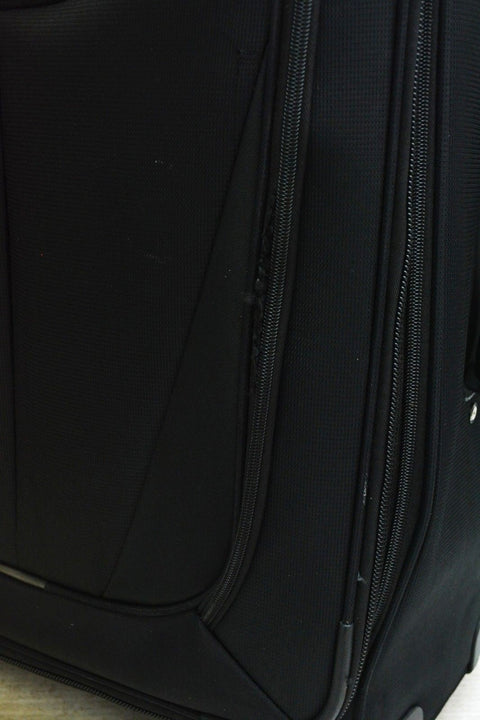 $320 Travelpro Walkabout 3 25'' Spinner Expandable Suitcase Luggage black
