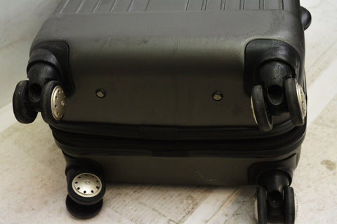 $280 Ricardo 21" Hard Expandble Spinner Carry On Luggage Gray