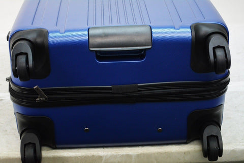 $380 Kenneth Cole Reaction South Street 24" Hard Shell Spinner Luggage Blue