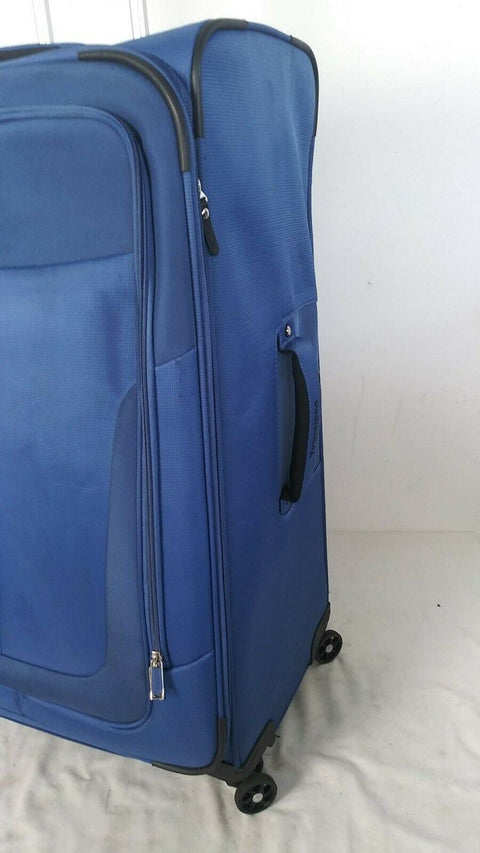 $360 Travelpro Walkabout 4 29" Spinner Suitcase Luggage Blue