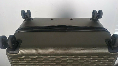 $480 New Steve Madden Antics Hardcase 28" Luggage Suitcase Spinner Wheels Green