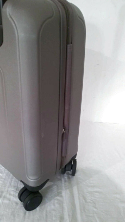 $620 NEW VICTORINOX NOVA FREQUENT FLYER HARD SPINNER CARRY ON SUITCASE GRAY 21"