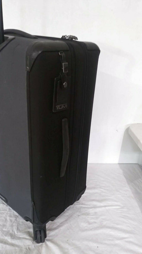 $875 TUM IALPHA 2 SHORT TRIP EXPANDABLE SPINNER SUITCASE GRAY 27" LUGGAGE