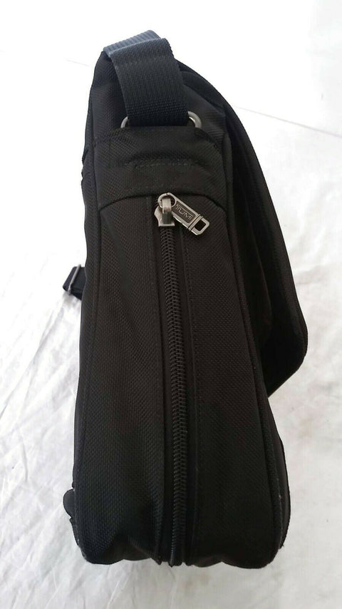 $375 TUMI ALPHA Messenger Laptop Bag Black Nylon Travel Shoulder Bag 26175D4