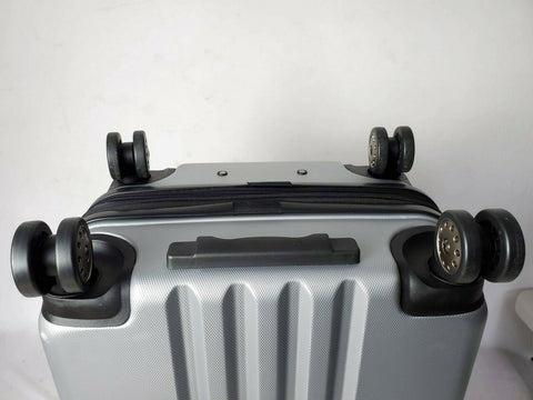 $380 Kenneth Cole Reaction Reverb 24" Hard case Spinner Suitcase Luggage Silver