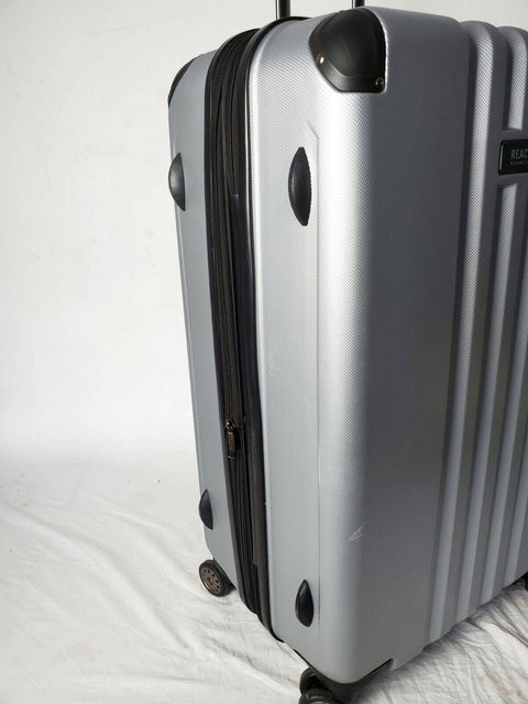 $480 Kenneth Cole Reaction Reverb 28" Hard Spinner Suitcase Luggage Silver