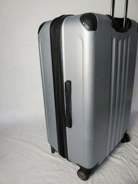 $480 Kenneth Cole Reaction Reverb 28" Hard Spinner Suitcase Luggage Silver