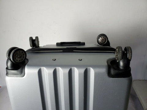 $480 Kenneth Cole Reaction Reverb 28" Hard Spinner Suitcase Luggage Silver