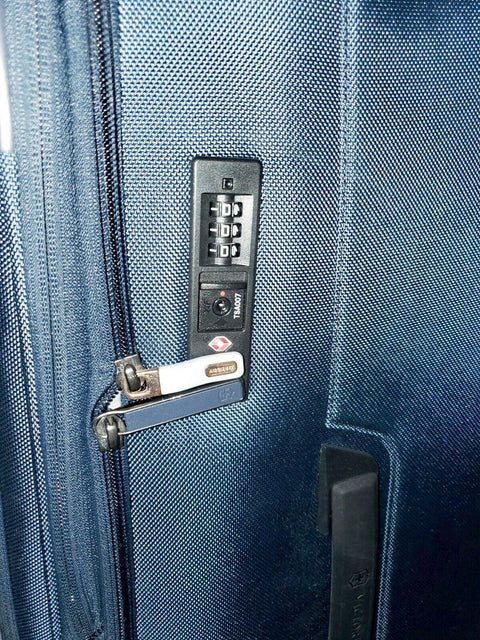 $1000 Victorinox Swiss Army VX Avenue 27.5" Expandable Spinner Suitcase Navy