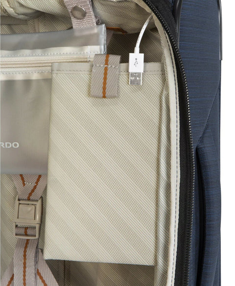 $280 New Ricardo Cabrillo 2.0 21" Softside Carry-On Spinner Luggage Suitcase USB