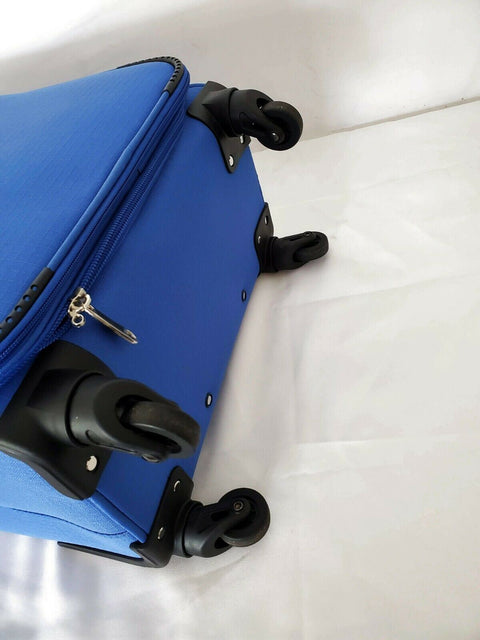 $480 New CHAMPS Brooklyn 25" Softside Spinner Luggage Check -in Lightweight