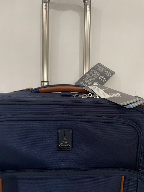 $680 Travelpro Crew Versapack Soft Expandable Two Wheel Luggage Blue 22" CarryOn