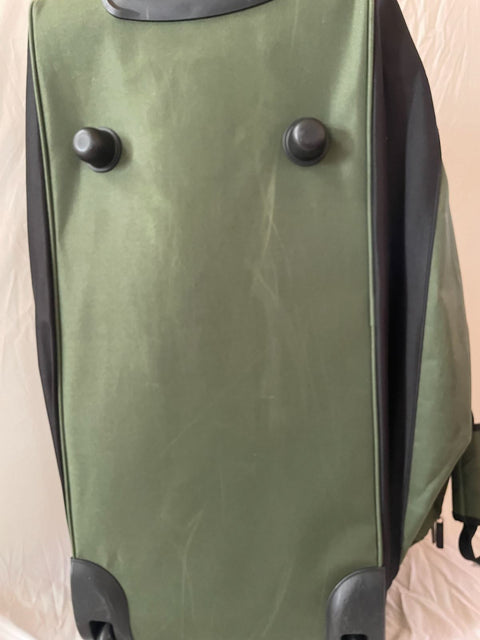 $150 Jeep Pilot 32" Wheeled Duffel Travel Bag Rolling Wheeled Green