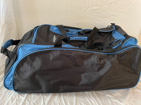 $150 Travelers Club Adventure 30" Xpedition Multi-Pocket Rolling Duffel Black