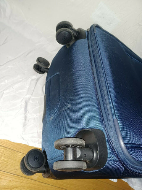 $1020 Victorinox Swiss Army VX Avenue 25" Medium Expandable Soft Spinner Luggage
