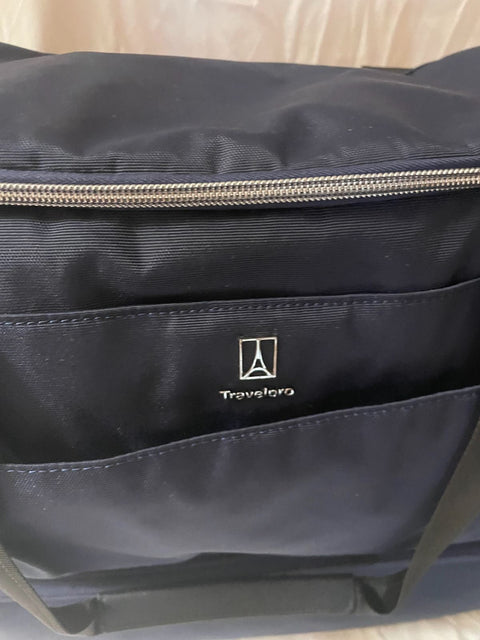 New Travelpro Pathways 3.0 Drop Bottom Weekender Bag Blue Navy Carry On 19"