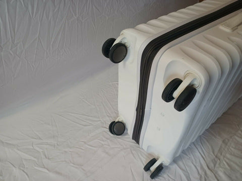 $400 New Samsonite Volatge 25" Hardside Spinner Luggage White Suitcase TSA