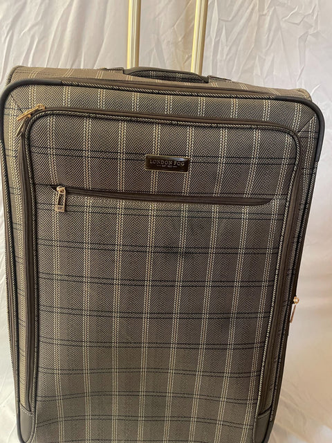 $400 London Fog Brentwood II 29" Expandable Spinner Luggage Suitcase Plaids