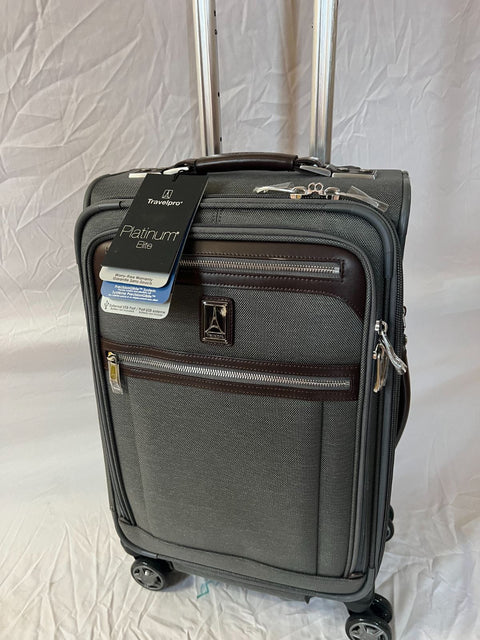 $680 Travelpro Luggage Platinum Elite 21” Expandable Carry-on Spinner Suiter