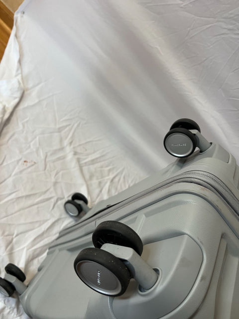 $480 Samsonite Outline Pro 25" Hard Medium Check In Spinner Luggage Gray