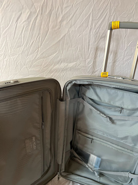 $480 Samsonite Outline Pro 25" Hard Medium Check In Spinner Luggage Gray
